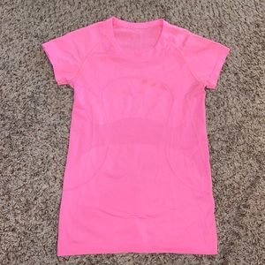 Lululemon Swiftly short sleeve